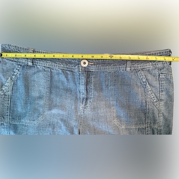 Tommy Hilfiger Chambray clam digger capris with ankle ties sz 14 - Picture 6 of 12